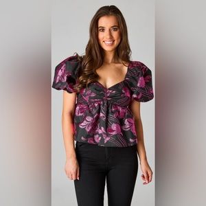 NWT Buddy Love Short Puff Sleeve Peplum Raspberry Fizz Top